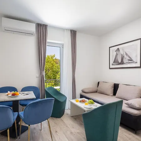 Apartamento Beachfront Boutique With Free Parking