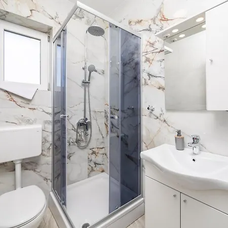 Apartamento Beachfront Boutique With Free Parking