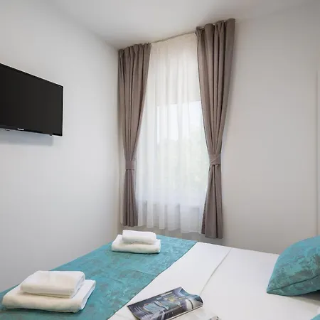 Apartment Beachfront Boutique With Free Parking *