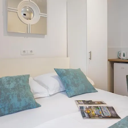 Apartman Beachfront Boutique With Free Parking Makarska